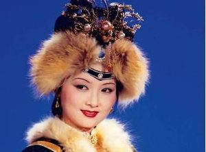 红楼梦中薛宝钗是人见人爱的好姑娘，为何后来被撵走？