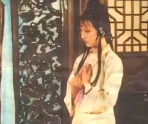 红楼梦中黛玉为何会觉得自己误解了宝钗？
