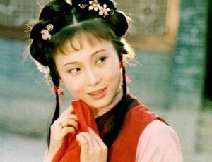 红楼梦中佳蕙得了赏钱，为什么交给小红保管？