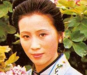 红楼梦中李纨选择在稻香村种杏花，是因为什么？