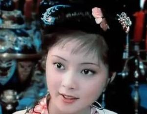 红楼梦中，王夫人为什么让儿子娶商贾之女薛宝钗呢？