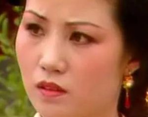 红楼梦中钱槐与赵姨娘是什么关系？他为何不姓赵?