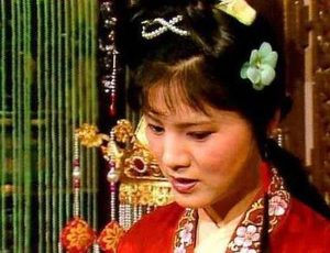 红楼梦中挨打的是贾宝玉，为什么薛家爆发了混战？