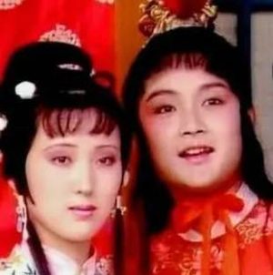 红楼梦中元春的灯谜是什么答案？有何深意？