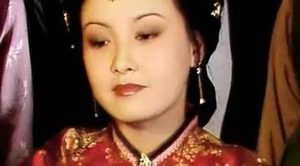《红楼梦》王熙凤在抄检大观园之时为什么会巴结王善保家的？