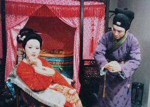 红楼梦中贾瑞发现被王熙凤骗了，他会后悔吗？