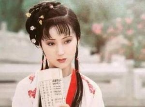 红楼梦中林黛玉的气质高贵吗？贾宝玉是如何描述的？