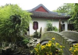 红楼梦中，薛宝钗调教出的丫头为何那么霸道？