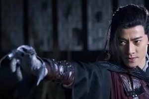 殷野王与李天恒：武侠世界与现实人物的实力对比之辨