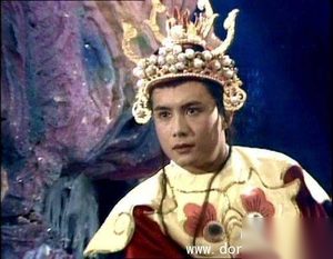 西游记中白龙马驮着唐僧去西游只因老婆出轨？