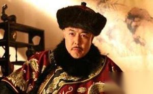 乾隆与和珅的一段孽缘：竟以为是二十年前的宫女