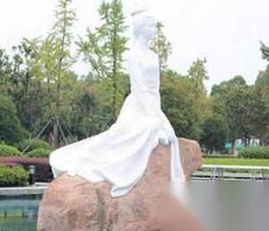 “四大美女”之首西施 西施是自缢还是被赐死的?