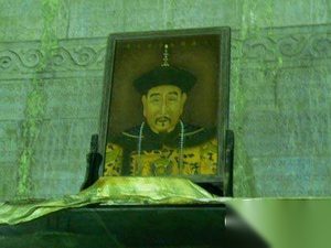 揭秘乾隆死后百年竟然两次墓中复活
