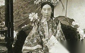 揭秘：两幅慈禧肖像留下的千古之谜
