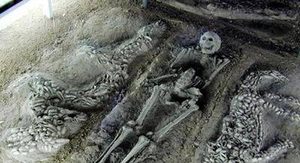 朱元璋陪葬嫔妃的残忍死法：被切开脑袋倒入水银