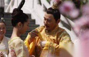 最窝囊的朝代,三代皇帝被一个女人玩的团团转!