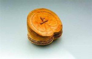 海昏侯墓考古发现：揭秘马蹄金为啥写“上”字？