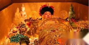慈禧墓被盗历史真相震惊世人：死后惨遭毁容辱尸！