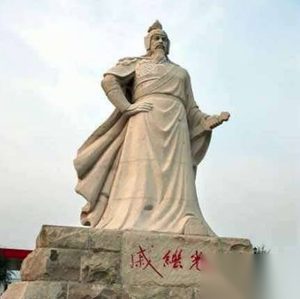 长城是如何建设的?又是谁在什么样的背景下主张建设的？
