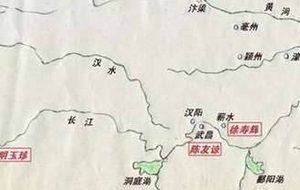 冯国用是如何向朱元璋提出金陵规划的？
