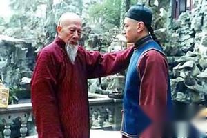 清朝末期庚子议和中的李鸿章为何竭力保慈禧？