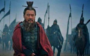 曹操的妃子卞氏是卖艺之人,，她怎么认识曹操的？
