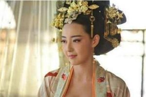 此人是北宋大清官，公开在朝堂指责宋仁宗，死后21口棺材同时出殡
