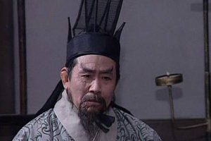 诸葛亮既然提醒庞统 为什么最后还是救不了他呢