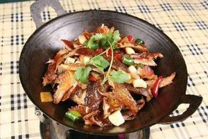宋朝以前都没有出现过铁锅 古人是拿什么器具做饭的