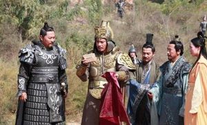 春秋战神先轸歼灭秦国大军，为何却故意战死？