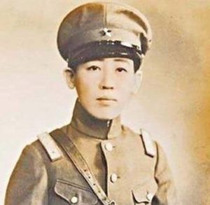 清朝灭亡，八旗子弟为什么改姓？哪些姓氏是八旗后裔？