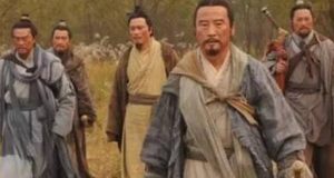 春秋五位霸主是哪五位？最强的那位为什么不跟秦穆公为敌？