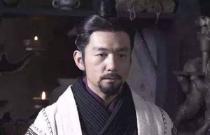 这块石碑揭秘战国时代,秦王在攻楚之前,干了一件“诡异”的事?