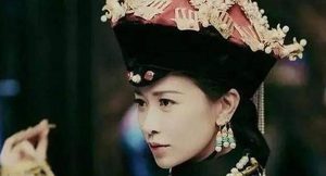 她嫁给乾隆18年无儿无女,后因讨好甄嬛当了皇后?生下3子!