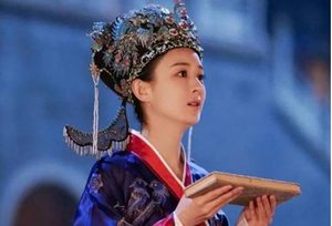 在古代，女子怎样才能当上诰命夫人？