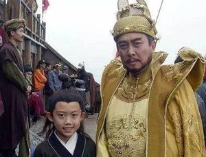 朱棣造反打到南京城其他地方就归顺了 这里面到底是什么原因