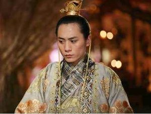 王延翰之弟王延钧杀兄夺位，称帝后却成乱世昏君