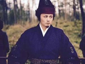 能力平平的满宠，怎么受到曹操和孙权重视的？