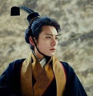 新朝皇帝王莽在位十五年，这十五年他都做了些什么？