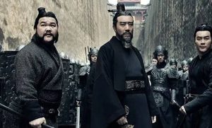 曹操为什么不把皇位传给曹植而是传给曹丕呢？