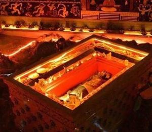 古代皇帝继位后都要修建自己的陵墓 秦始皇为何会选择骊山作为陵墓
