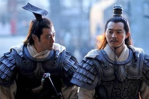 孙权接替孙策统领江东后，他是如何对待孙策的子孙的？