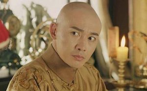 雍正帝去世没多久，为何弘皙就能拉拢众多大臣试图谋反呢？