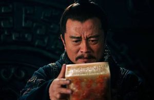 袁术到底有什么底气和本事在当时称帝？为何他很快就落幕了？