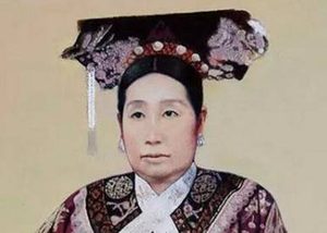 晚清的实际掌权者慈禧，她的一生最喜欢的三样宝物是什么？