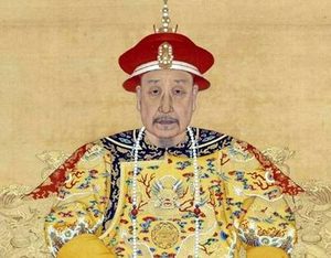 乾隆与后妃之间的感情能分为几个阶段？分别由哪些女性作为主角？