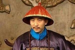 李卫是雍正的重臣,为何乾隆继位后却烧了他的石像呢？