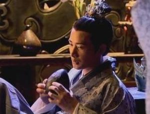 刘盈有亲生儿子，为什么皇位传给了刘邦的儿子？