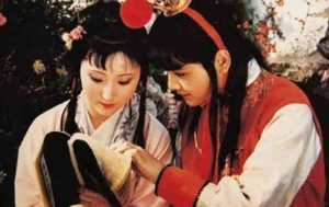 黛玉是个醋坛子，为何却从不吃宝琴的醋呢？
