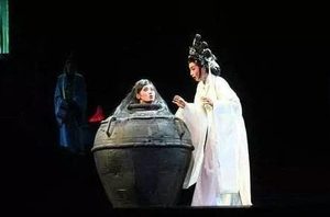 吕雉和戚夫人有什么深仇大恨 吕雉为何不直接处死戚夫人